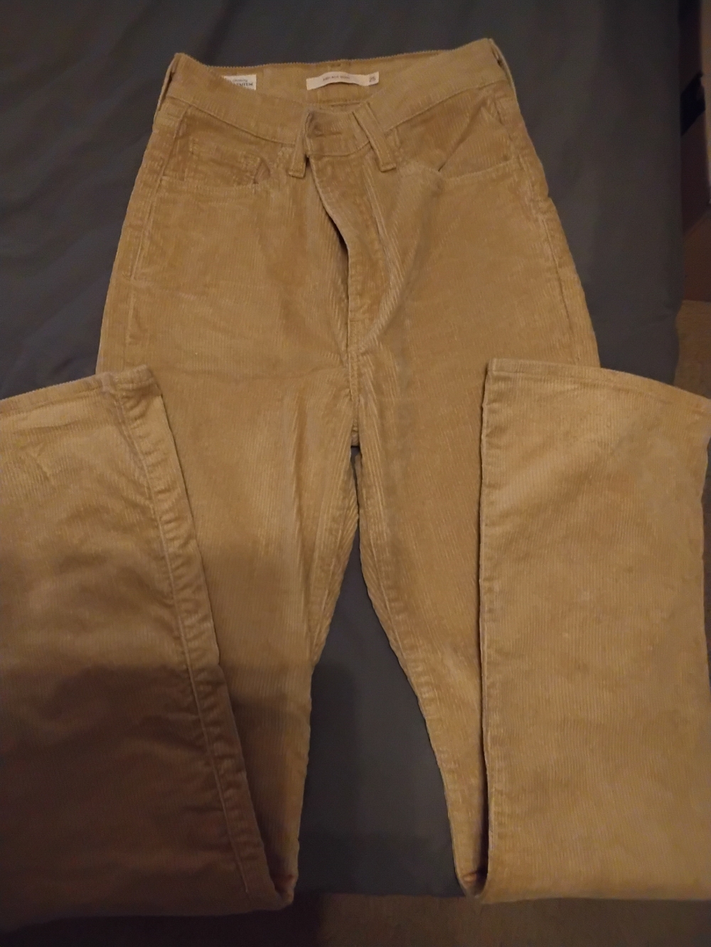 Levi's Women's Boot CUT Corduroy Jeans in Tan